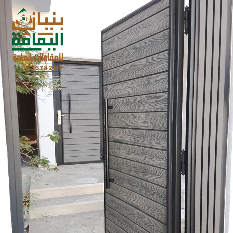 ألواح بديل الخشب المستخدمة في تغطية الأبواب