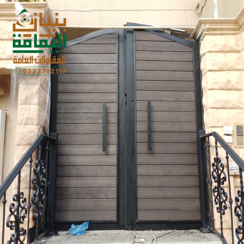 تجديد مظهر باب قديم بلمسة عصرية